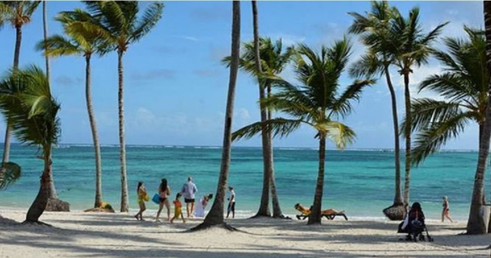 Dominicana espera recibir hasta3,5 millones de turistas este 2021