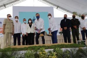 Luis Abinader da primer palazo para ampliación de la avenida Ecológica