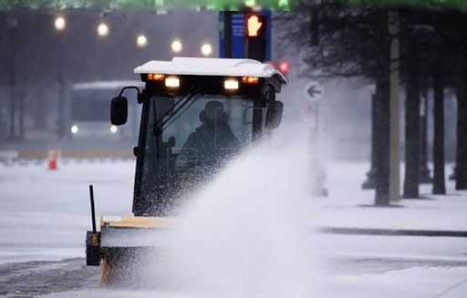 “Histórica” tormenta azota el oeste de EE. UU. y se cancelan miles de vuelos