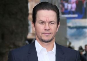 Mark Wahlberg se construirá una casa en Cabrera