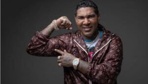 Jueza excarcela Omega; ordena garantía económica de un millón