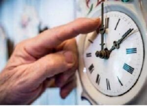 Estados Unidos adelanta el reloj una hora este domingo para aprovechar luz solar