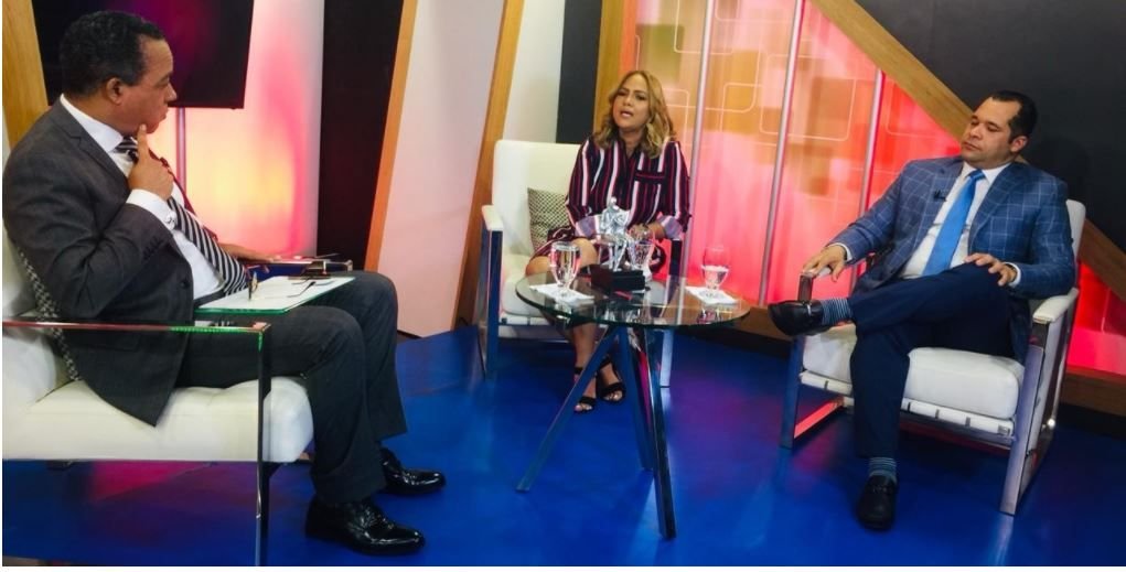 Varios han dado positivo a Covid tras haberse inyectado la primera dosis