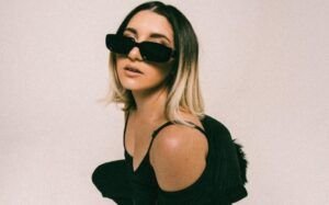 La artista Valentina llega con nueva música, estrenos y colaboraciones