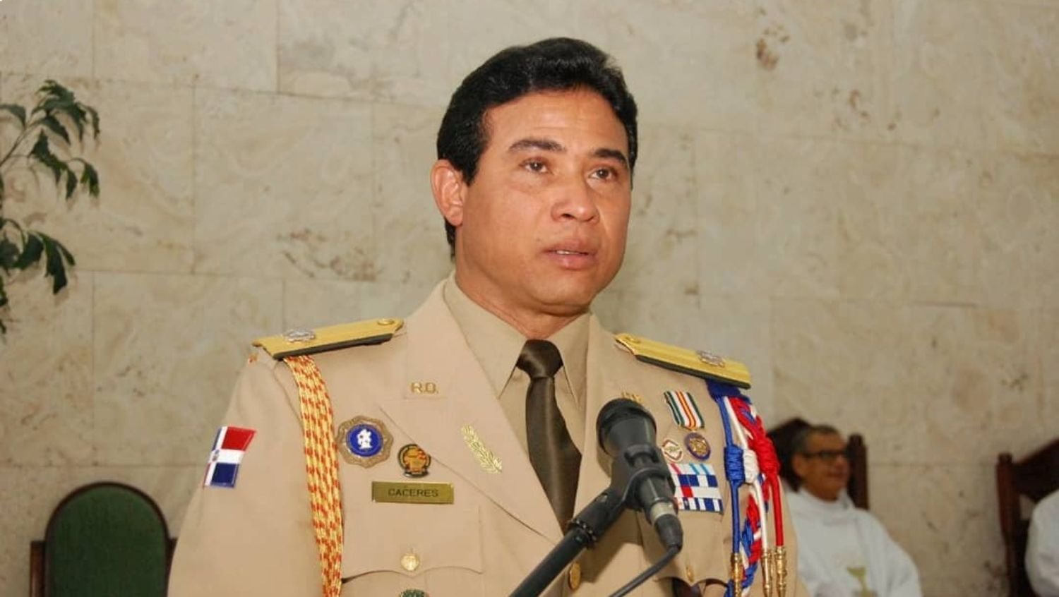 Por valor de RD$28 millones, una empresa de Adán Cáceres registró 23 vehículos 2 Por valor de RD$28 millones, una empresa de Adán Cáceres registró 23 vehículos