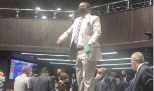 Botello denuncia le han dado la espalda en lucha por 30% de las AFP