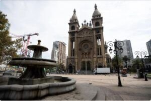 Ni la cuarentena masiva ni la vacunación logran parar los contagios