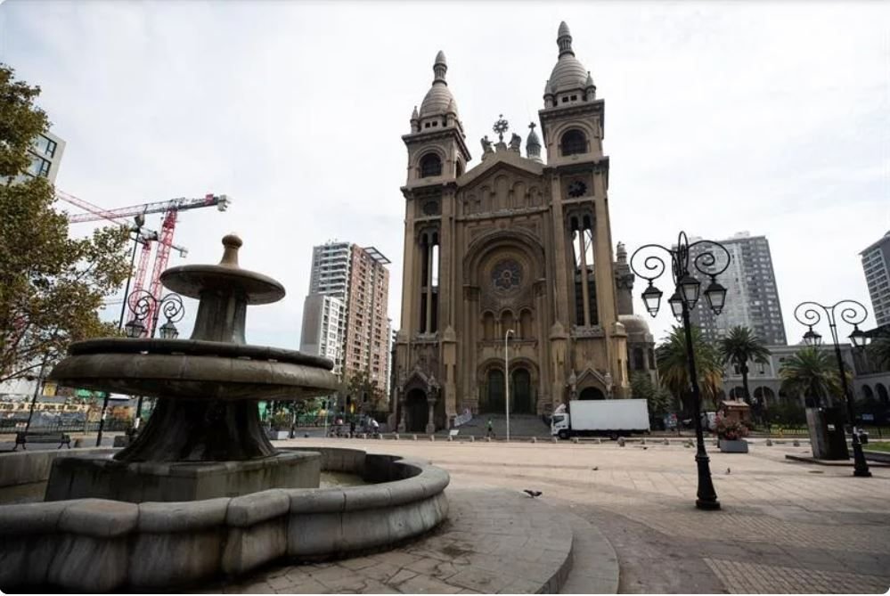 Ni la cuarentena masiva ni la vacunación logran parar los contagios