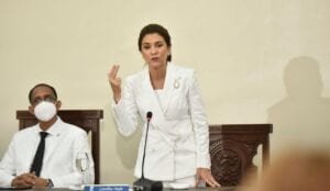 Carolina Mejía anuncia segunda etapa del Malecón y recuperación de la Duarte con París