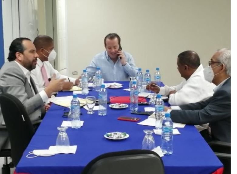 Avanzan trabajos organizativos del torneo de baloncesto superior del DN