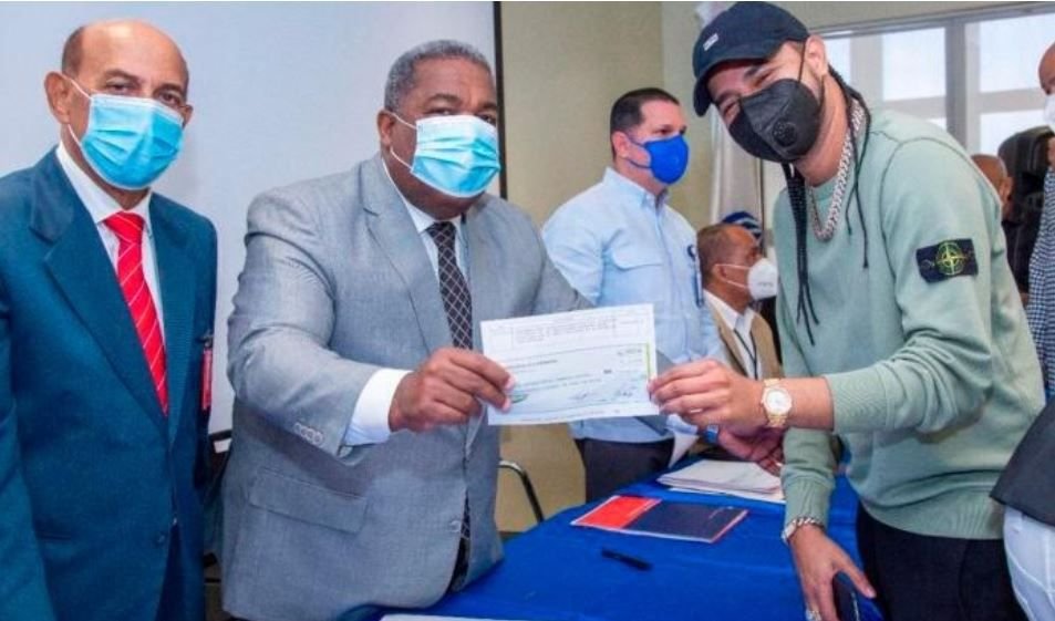 DGCP concluye que contratos entre el Gobierno y 54 artistas fue irregular