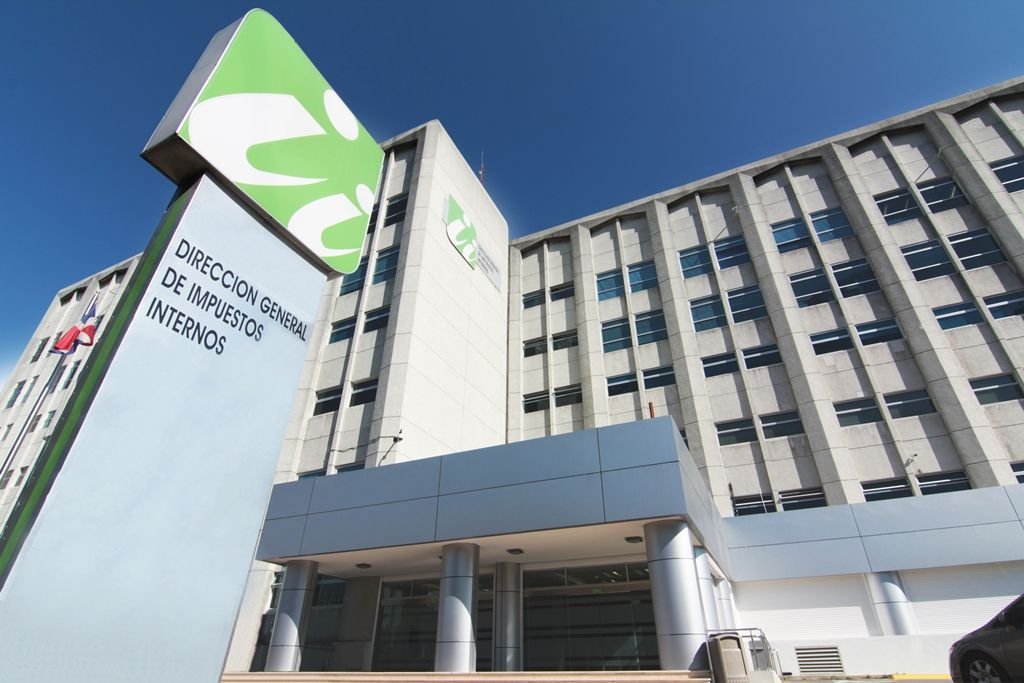 DGII abre foros sobre reglamento para el registro de vehículos de motor