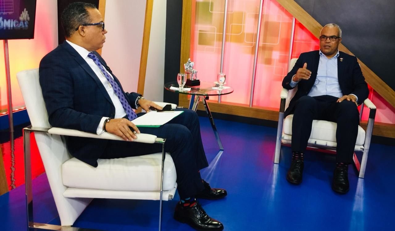 Revela presupuestos para escuelas fueron incrementados en un 200%