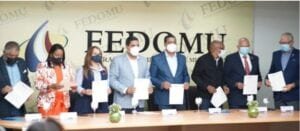 Municipalidad y partidos políticos acuerdan respetar la “Regla de Oro”