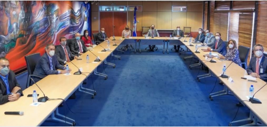 Zonas francas dominicanas operan ya a un 100%, afirma el Banco Central 2 Zonas francas dominicanas operan ya a un 100%, afirma el Banco Central