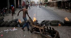 Capital de Haití bloqueada tras secuestro de funcionario local