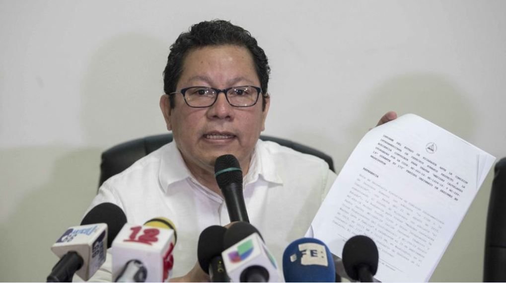 Periodista que aspira a la Presidencia denuncia abuso policial 2 Periodista que aspira a la Presidencia denuncia abuso policial