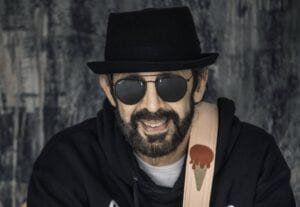 Juan Luis Guerra estrena Cantando bachata versión rock