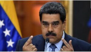 Maduro dice que el grupo que combate en la frontera “se viste de guerrillero”