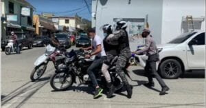 Ciudadano haitiano hiere de un machetazo a miembro de la PN