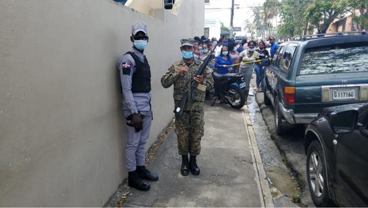 Un muerto y varios heridos en motín en cárcel preventiva de La Romana