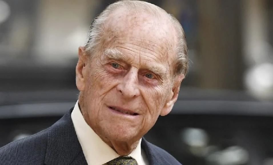 Muere príncipe Felipe, controvertido pilar de la reina Isabel II