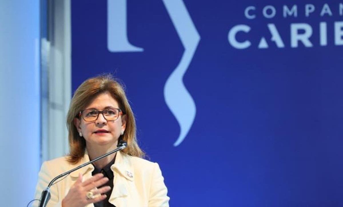 A partir del lunes comienzan a vacunar a mayores de 50 años 2 A partir del lunes comienzan a vacunar a mayores de 50 años