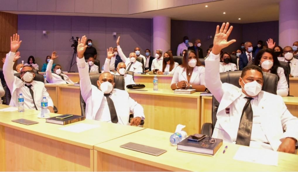 Concejo de Regidores en el Cabildo de SDE escogió a sus bufetes directivos