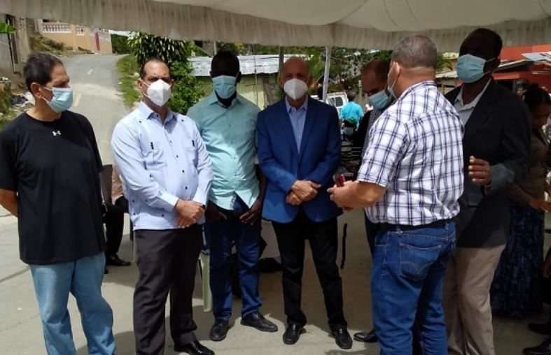 Comisión PRM en SDN se solidariza con familiares de pastores asesinados 2 Comisión PRM en SDN se solidariza con familiares de pastores asesinados