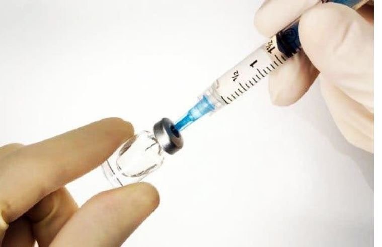 Tres funcionarias detenidas por el robo de 500 vacunas anticovid en Bolivia