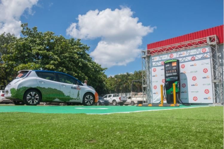 Edesur Dominicana y Evergo inauguran cargador para vehículos eléctricos 3 TEXACO 1 Edesur Dominicana y Evergo inauguran cargador para vehículos eléctricos