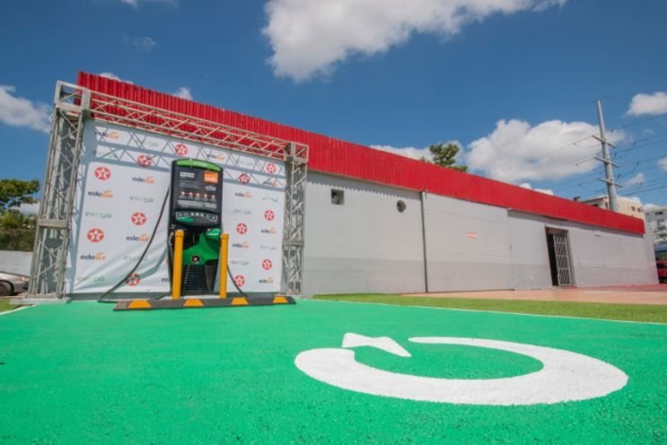 Edesur Dominicana y Evergo inauguran cargador para vehículos eléctricos 5 TEXACO 3 Edesur Dominicana y Evergo inauguran cargador para vehículos eléctricos