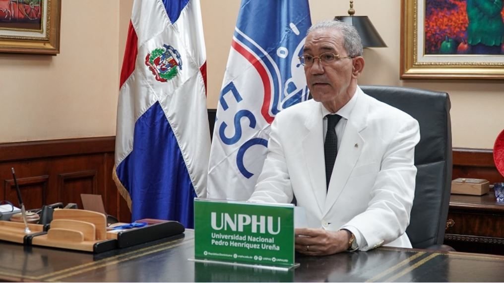La UNPHU inviste a 774 nuevos profesionales en distintas áreas