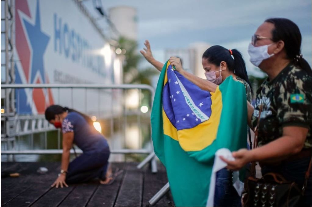 Brasil se acerca a 4.000 muertes diarias covid; expertos advierten «calamidad» 2 Brasil se acerca a 4.000 muertes diarias covid; expertos advierten «calamidad»