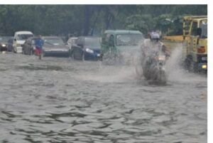 Hombre muere arrastrado por un río; COE mantiene 13 provincias en alerta