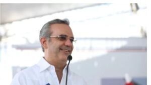 Presidente Abinader trabajará en Samaná y Santiago este viernes