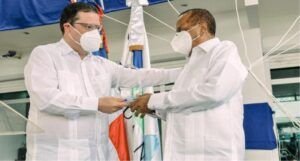 Aduanas reconoce la trayectoria de Vicente Sánchez Baret