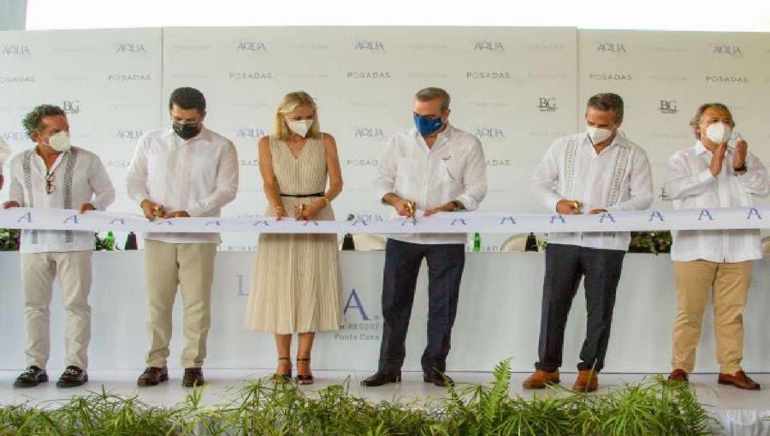 Luis Abinader inaugura en Punta Cana el primer hotel Grupo Posadas en RD