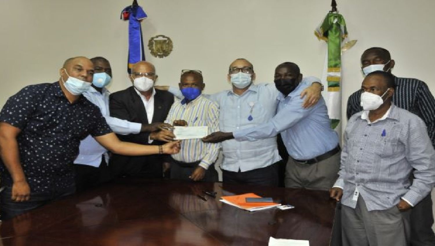 Ministerio de Agricultura paga RD$405 millones a los productores de cebolla