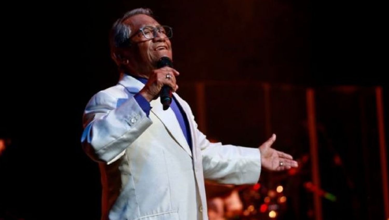 Tarima TV anuncia concierto Armando Manzanero para el Día de las Madres