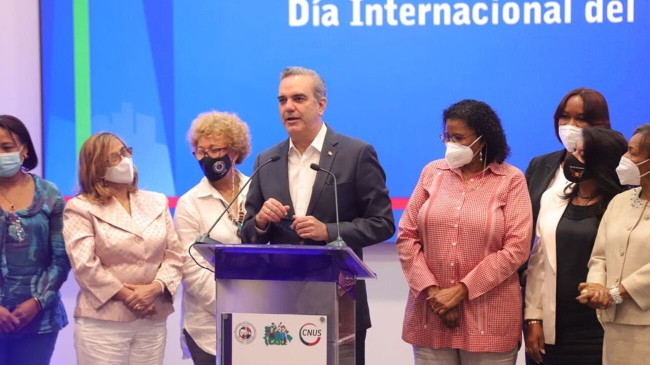 Luis Abinader: "Trabajadores alcanzarán progreso, plenitud y felicidad" 2 Luis Abinader: «Trabajadores alcanzarán progreso, plenitud y felicidad»