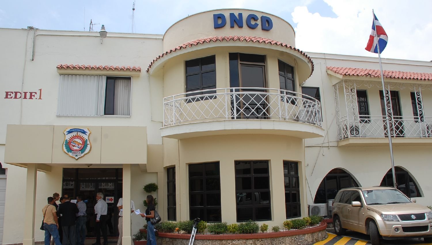 DNCD licita RD$3.5 millones en electrodomésticos y almuerzo para Día de las Madres