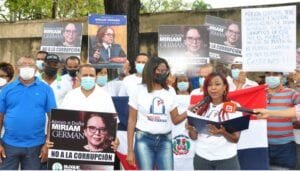 Organizaciones realizan parada cívica en apoyo procuradora Miriam Germán