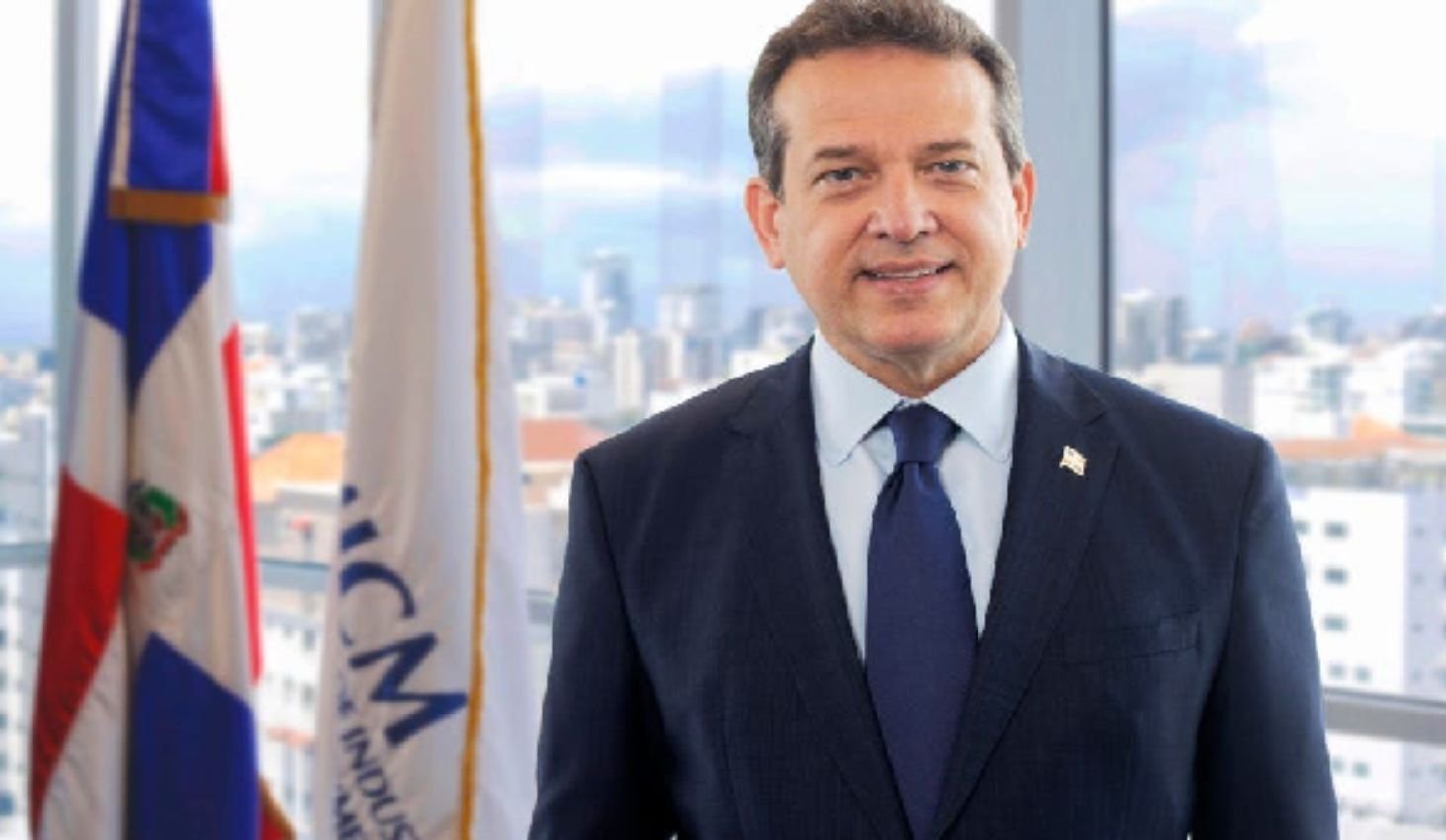 Ministro Bisonó desarrollará agenda de trabajo en España