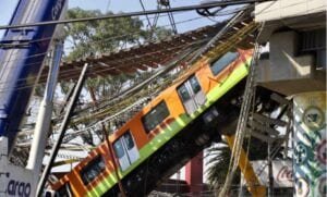 López Obrador pide que no se manipule la tragedia del metro