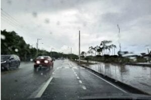 Meteorología prevé aguaceros para este sábado por vaguada