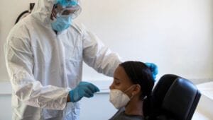 Salud Pública reporta 731 nuevos contagios Covid-19 y siete muertes