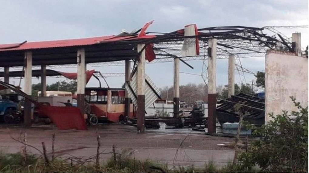 Tornado causa daños materiales en la provincia Cienfuegos 2 Tornado causa daños materiales en la provincia Cienfuegos