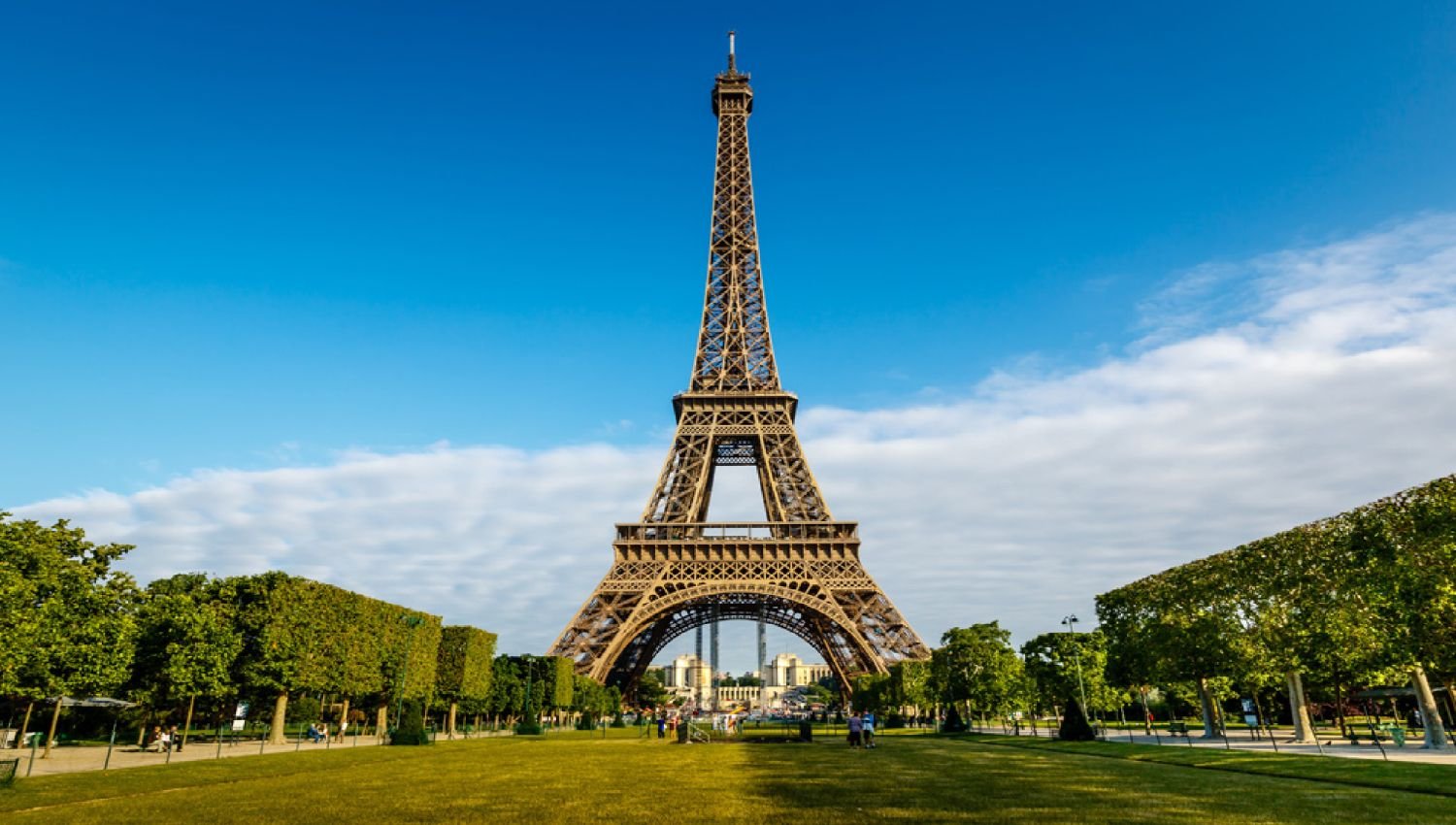 La Torre Eiffel reabre al público el 16 de julio después de 8 meses cerrada 2 La Torre Eiffel reabre al público el 16 de julio después de 8 meses cerrada