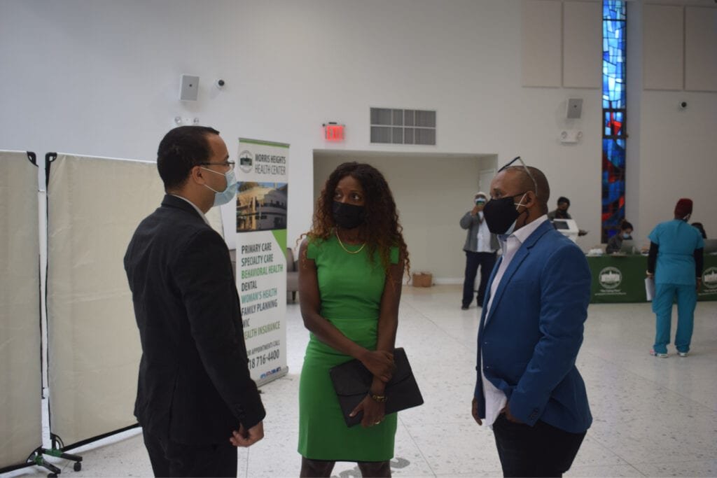 Vacunas NY 04 Oswald Feliz y asambleísta Rivera participan de jornada de vacunación